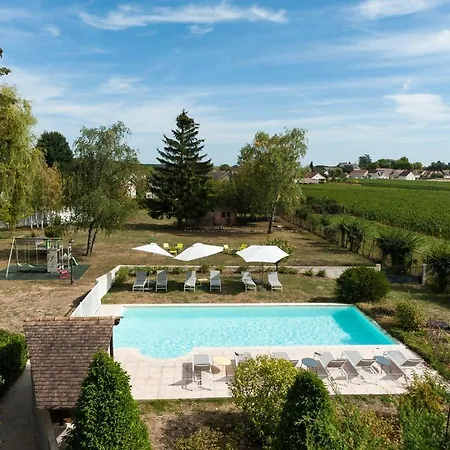 Ermitage De Corton - Teritoria 4*