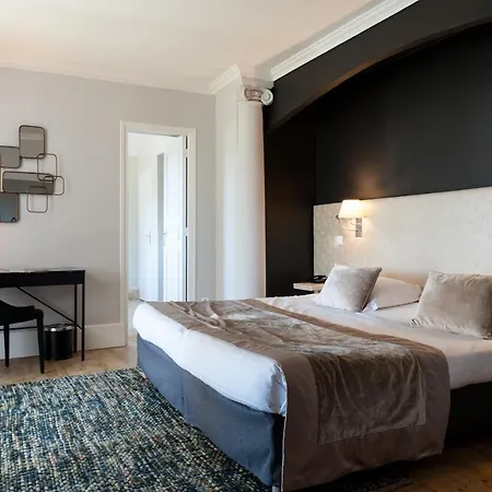 Ermitage De Corton - Teritoria 4*